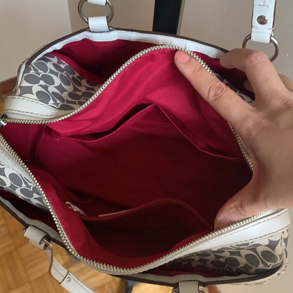 Pink grey and white COACH purse - Picture 5 of 11